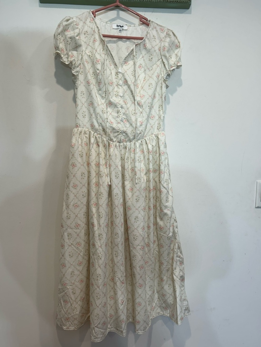 Jacqui E Cream micro Floral Midi Dress with Pink & Green Accents medium women’s